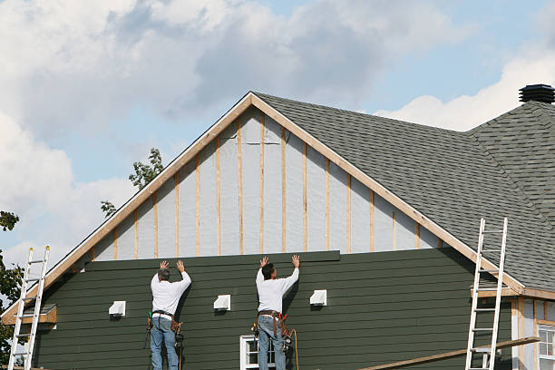 Professional Siding Contractor technician working in Eastlake, OH